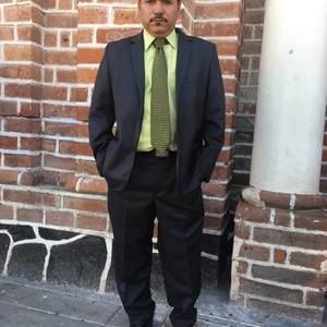 Meet your Posher, Héctor enrique